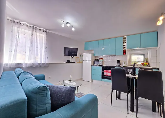 Stone House Varos Apartments